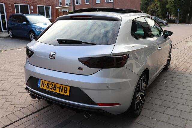 Seat LEON SC 1.4 EcoTSI FR Business Intense Automaat. Panoramadak, speciale uitlaat.