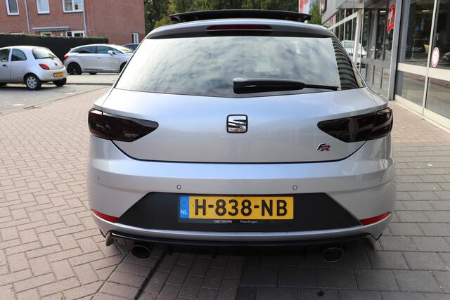 Seat LEON SC 1.4 EcoTSI FR Business Intense Automaat. Panoramadak, speciale uitlaat.