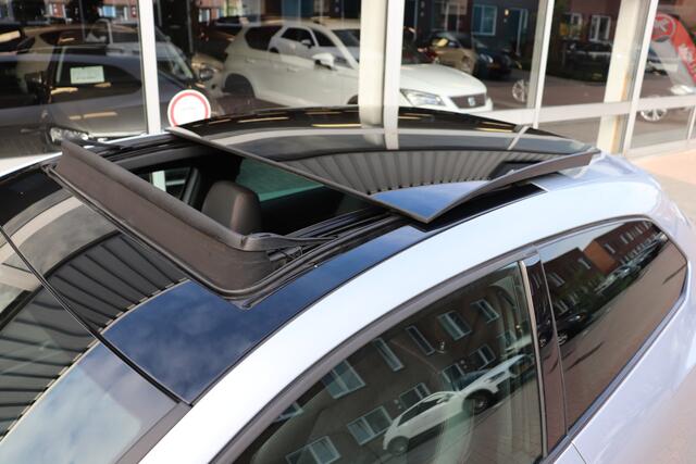 Seat LEON SC 1.4 EcoTSI FR Business Intense Automaat. Panoramadak, speciale uitlaat.