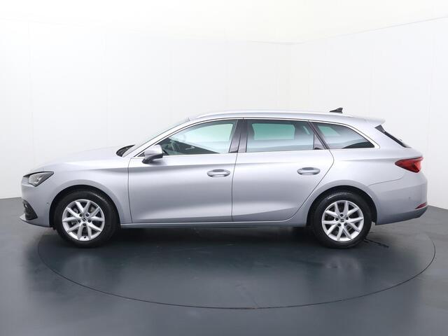 Seat LEON Sportstourer 1.5 TSI Style Launch Edition | 130 PK | Trekhaak wegklapbaar | Adaptive cruise control | Achteruitrijcamera | LED verlichting|
