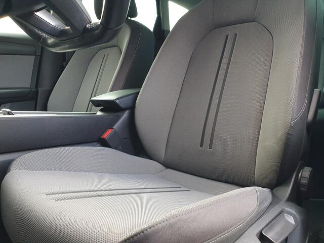 Seat LEON Sportstourer 1.0 eTSI Style Business Intense NAVI/CRUISE/CLIMA/LMV