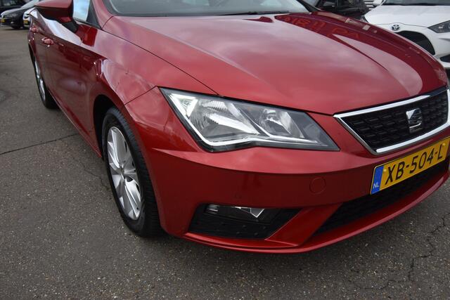 Seat LEON ST 1.6 TDI Style Business Intense , TREKHAAK , CLIMATR , CR CONTR , PDC V+A , NAVI ,