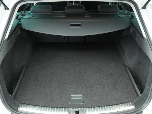 Seat LEON ST 1.0 EcoTSI Style Business Intense Automaat - Navigatie - Climate Control - Parkeersensoren