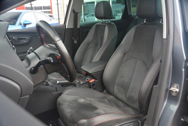 Seat LEON ST 1.4 FR | Navigatie | Panoramadak | Full led | Seat Sound | Sportsoelen | Seat-drive | Stoelverwarming |