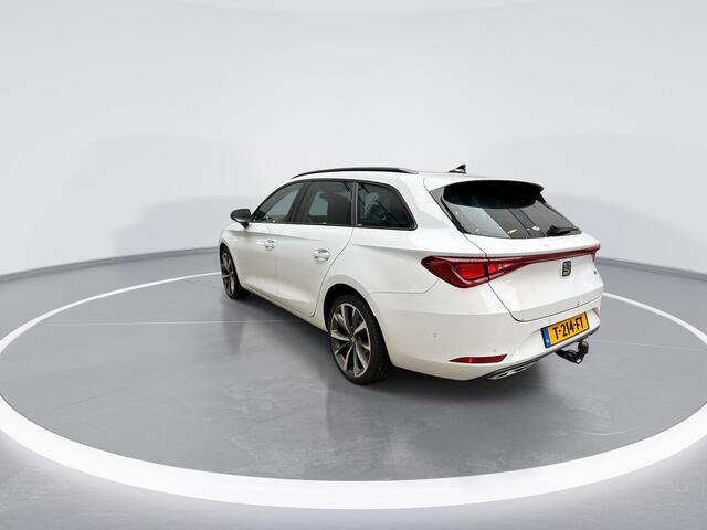 Seat LEON Sportstourer 1.4 TSI 204pk DSG eHybrid PHEV FR Business Intense · Camera · Inklap. Trekhaak · Keyless · Stuur- & Stoelverwarming · Elek. Bestuurddersstoel + Geheugen · ACC · Apple/Android Car Play ·