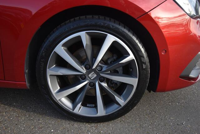 Seat LEON 1.5 eTSI FR , VIRTUAL COCKPIT , A UITRIJ CAM , PDC V+A , LED KOPL , LMV18 ,