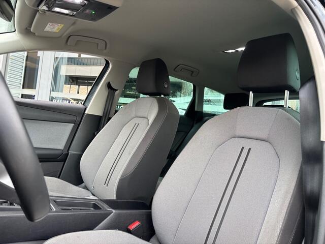 Seat LEON 1.0 ETSI STYLE AUTOMAAT LMV CARPLAY WINTERPACK PDC-CAMERA