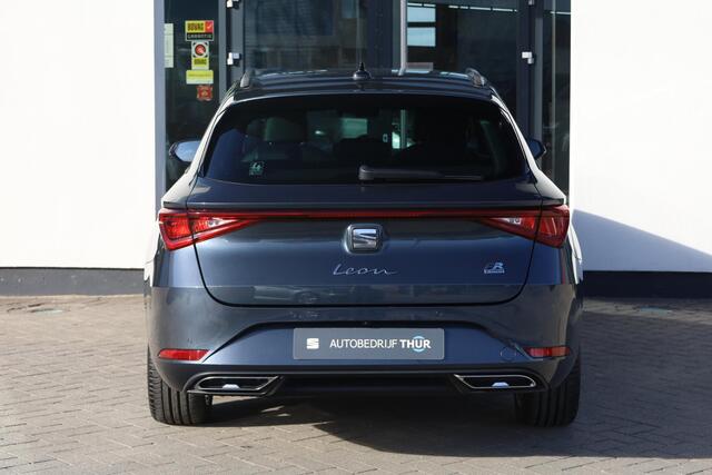 Seat LEON Sportstourer 1.5 TSI e-Hybrid FR Business 150KW/204PK DSG, uit voorraad leverbaar! 17 INCH Dynamic velgen, sportstoelen voor, zwarte dakhemel, dodehoek sensor, buitenspiegels elektrisch inklapbaar, slimme led, uitstap waarschuwing.