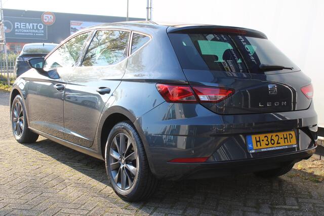 Seat LEON 1.0 EcoTSI Style Business Intense All season banden l NAvi l Apple/Android carplay l cruise control l airco l lm velgen