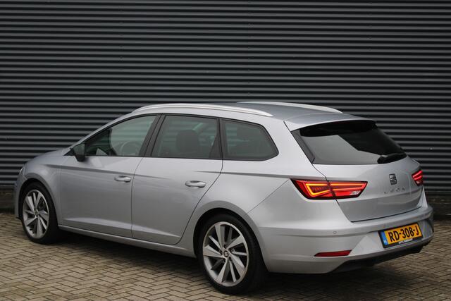 Seat LEON ST 1.0 EcoTSI Style Intense Full-Led Leer/Alcantara DAB+ Car-Play