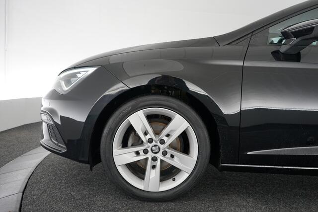 Seat LEON ST 1.4 EcoTSI FR | Trekhaak | Pano | ACC | Stoelverwarming