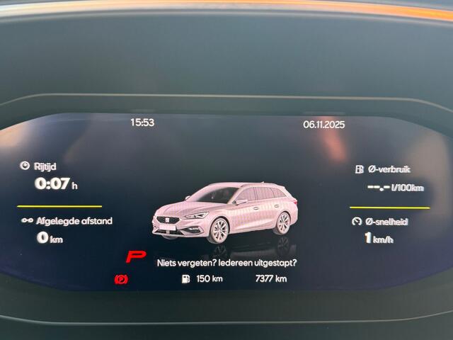 Seat LEON Sportstourer 1.5 TSI e Style Business Intense virtual cockpit, navi, pdc, cruise