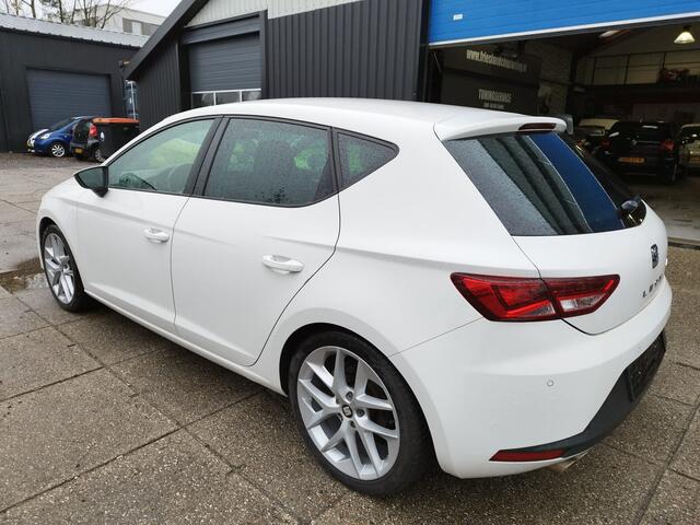 Seat LEON 1.4 TSI ACT FR ** 149.589 KM ** NAVI ** 18 inch ** Leder ** Winterpakket