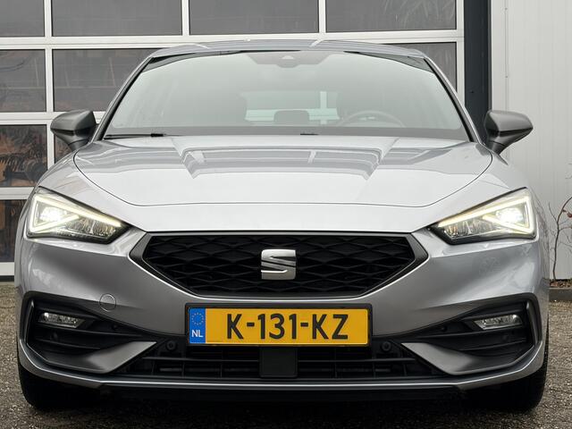 Seat LEON 1.5 eTSI FR Launch Edition 150pk | Virtual Cockpit | Achteruitrijcamera | Apple Carplay/Android Auto | Cruise control adaptief | Dab | LED koplampen | Stuur verwarmd | Voorstoelen verwarmd | Prachtig exemplaar!