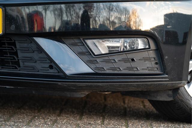 Seat LEON 1.0 EcoTSI Style Business Intense | Navi | Apple CarPlay | Clima | Cruise | PDC V+A |