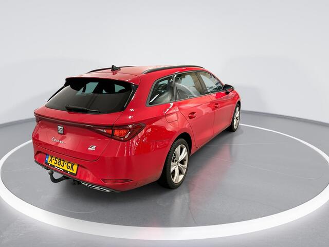 Seat LEON Sportstourer 1.4 TSI 204pk DSG eHybrid PHEV FR · Apple/Android Car Play · P-Sensoren · Navigatie · Cruise Control · P-Sensoren · Sfeerverlichting · Afneembare trekhaak · 17'' Inch ·