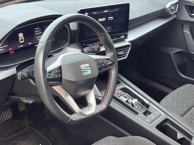 Seat LEON Sportstourer 1.4 TSI 204pk DSG eHybrid PHEV FR · Apple/Android Car Play · P-Sensoren · Navigatie · Cruise Control · P-Sensoren · Sfeerverlichting · Afneembare trekhaak · 17'' Inch ·