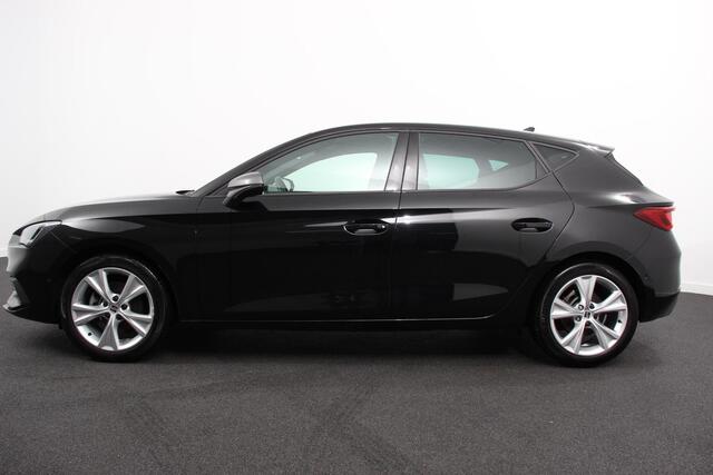 Seat LEON 1.5 eTSI 150pk DSG FR | Navigatie | Apple Carplay/Android Auto | Virtual Cockpit | Led | Adaptive Cruise Control | Dab | Stoelverwarming