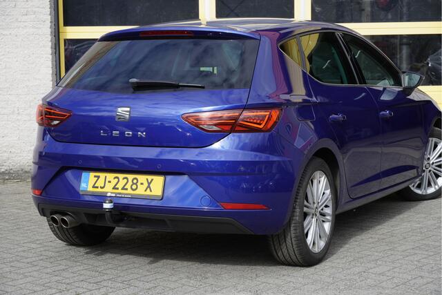Seat LEON 1.5 TSI 150K! 5drs Xcellence BJ2019 Lmv 17" | Led | Pdc | Navi | Keyless entry | Trekhaak | Dashboard verlichting | Climate control | Cruise control | Sportstoelen | Extra getint glas