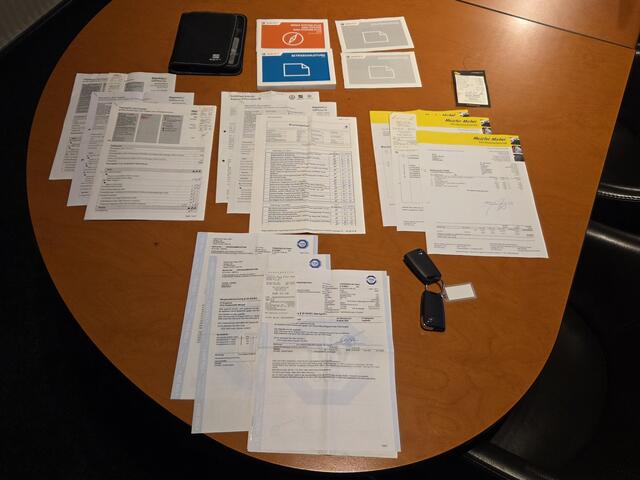 Seat LEON 1.4 TSI FR Business PANORAMADAK|VIRTUEL COCKPIT|NAVIGATIE|APPLE CARPLAY|FULL LED KOPLAMPEN|CRUISE CONTROL|HALF/LEDER|ECC/AIRCO|PDC VOOR & ACHTER|19 INCH CUPRA VELGEN Maandag tot Vrijdag geopend van 09.00 tot 20.00 uur geopend en Zaterdag van 09.00 tot 18.