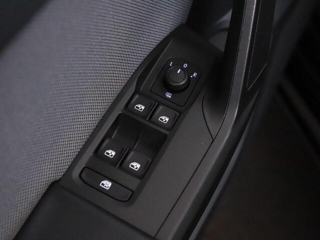 Seat LEON Sportstourer 1.0 TSI Style Intense Camera/Carplay/keyless/Vc