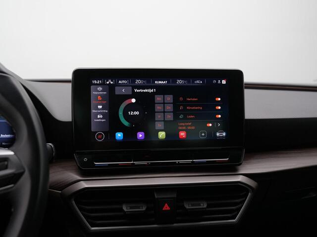 Seat LEON 1.4 TSI eHybrid 204 pk DSG PHEV Xcellence | Stuur-/stoelverwarming | Navigatie | Parkeersensoren voor/achter