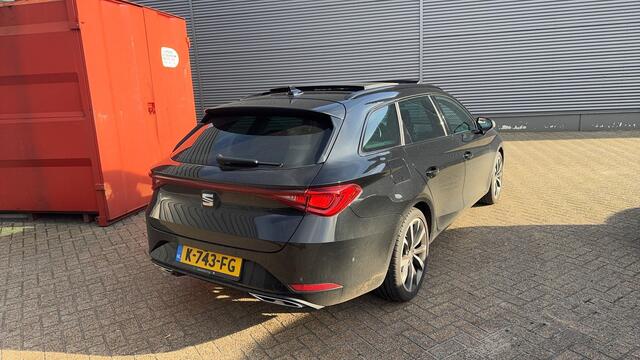 Seat LEON Sportstourer 1.5 eTSI 150pk FR Launch Edition DSG / Navigatie / Panoramadak / Stoel+Stuurverwarming