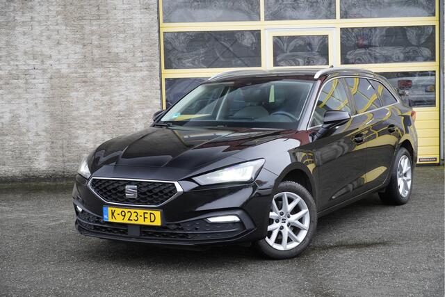 Seat LEON Sportstourer 1.5 eTSI 150PK! Automaat Style Launch Edition BJ2020 Lmv 16" | Led | Pdc | Navi | Achteruitrijcamera | App-Connect | Virtual cockpit | Climate control | Cruise control | Extra getint glas