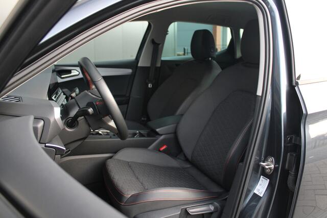 Seat LEON 1.4 TSI eHybrid PHEV FR - ACC - Carplay - Stoel/Stuurverwarming - LED - Navi - Trekhaak afneembaar - Rijklaar
