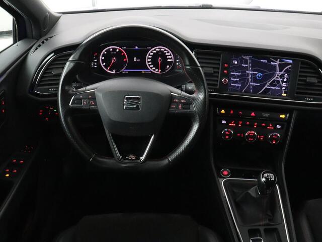 Seat LEON 1.5 TSI FR Ultimate Edition | Panoramadak | Stoelverwarming | Beats Audio | Camera | Carplay | Leder/Alcantara | Keyless | Virtual Cockpit | Full LED | Navigatie