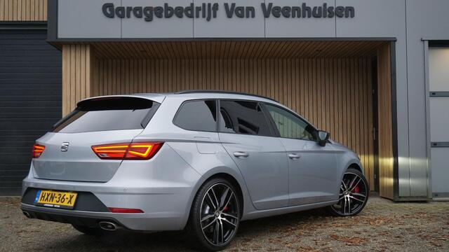 Seat LEON ST 2.0 TSI 300pk 4DRIVE CUPRA Pano.Dak *Sfeerverlichting* Virtual Cockpit Keyless Schaalstoelen *Zeer Nette Cupra*