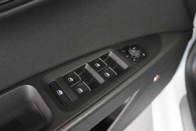 Seat LEON 2.0 TSI FR, 190PK, Panoramadak, Virtual Cockpit, Keyless, LED, Apple Carplay/Android Auto