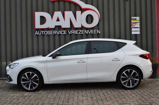 Seat LEON FR e-Hybrid Business LED/Camera/18''/Keyless