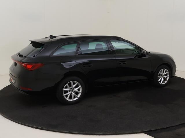Seat LEON Sportstourer 1.0 eTSI Style | Cruise | Stuur/stoel verwarm. | Camera | Navi |