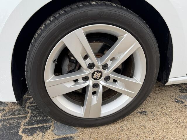 Seat LEON 1.5 TSI FR *apple carplay* stoelverwarming*cruise*navi