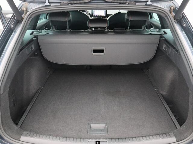 Seat LEON Sportstourer 1.5 TSI FR Business Intense/ mooie auto!