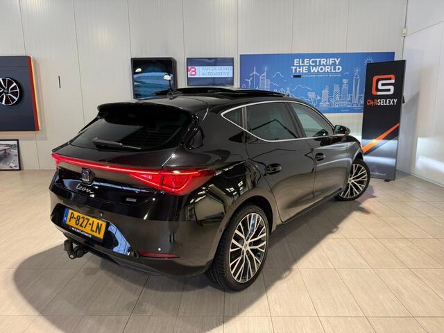 Seat LEON 1.4 TSI eHybrid PHEV Xcellence *Schuif-/Kanteldak*
