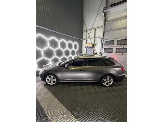 Seat LEON SEAT Leon 1.8 TSI FR Business LED Automaat 7 Cruise Trekhaak