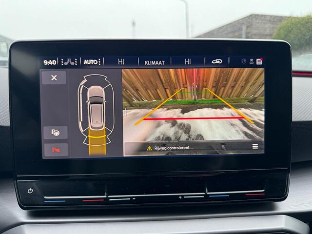 Seat LEON Sportstourer 1.0 eTSI 110pk DSG FR Business | ACC | Pano | Elk S