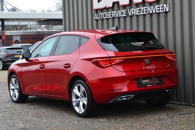 Seat LEON 1.4 TSI e-Hybrid FR LED/Camera/Keyless