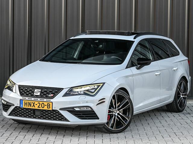 Seat LEON ST 2.0 TSI CUPRA 300 · Panorama dak · Beats Sound · Black line · Full Led · Camera · Stoelverwarming · Adaptive Cruise · Virtual Cockpit · Ambiance interieur ·