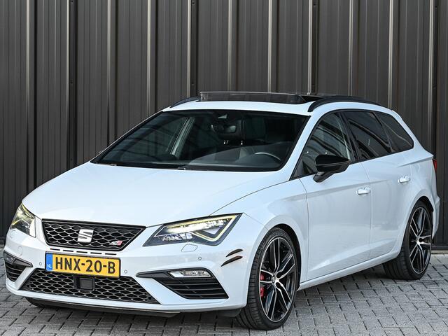 Seat LEON ST 2.0 TSI CUPRA 300 · Panorama dak · Beats Sound · Black line · Full Led · Camera · Stoelverwarming · Adaptive Cruise · Virtual Cockpit · Ambiance interieur ·