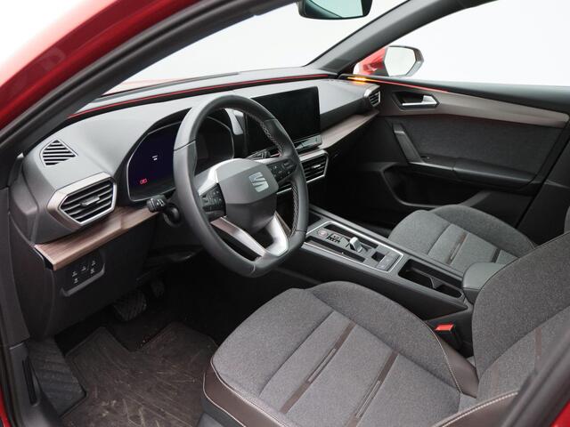 Seat LEON 1.4 TSi eHybrid 204 Pk PHEV | Adaptive Cruise | Climate Control | Stuur/Stoelverwarming | Trekhaak | Carplay | Navigatie | Camera | 17 Inch | 87.265 Km!!