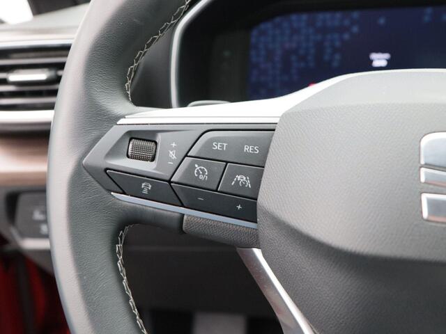 Seat LEON 1.4 TSi eHybrid 204 Pk PHEV | Adaptive Cruise | Climate Control | Stuur/Stoelverwarming | Trekhaak | Carplay | Navigatie | Camera | 17 Inch | 87.265 Km!!