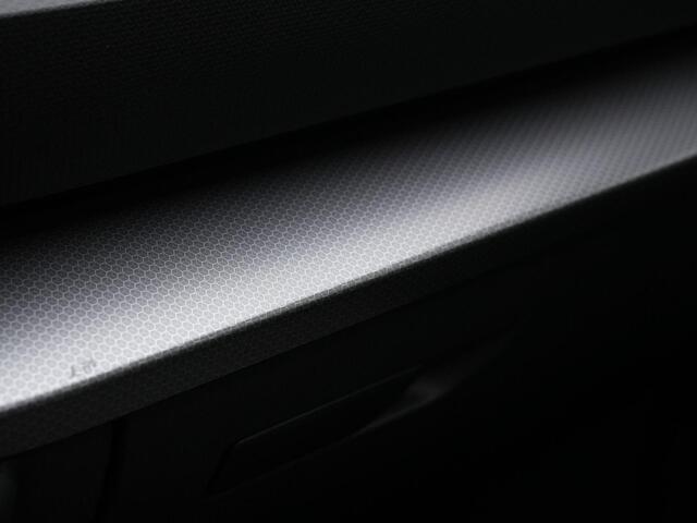 Seat LEON Sportstourer 1.0 TSI 110 pk Style | Panoramadak | Stuur-/stoelverwarming | Achteruitrijcamera | Stoelverwarming