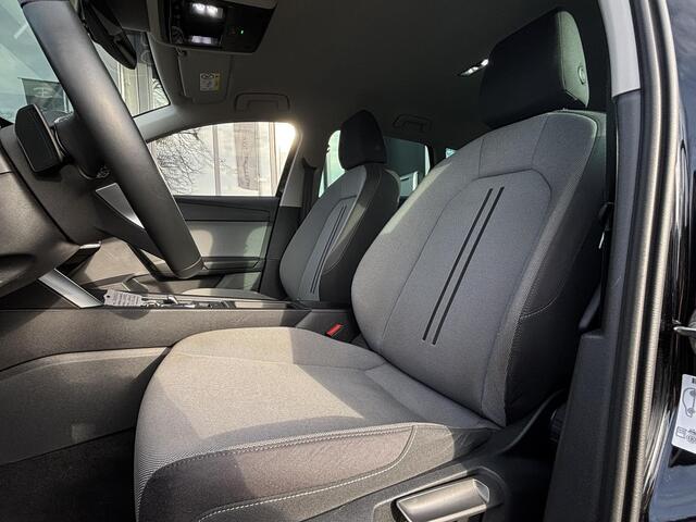 Seat LEON Sportstourer 1.5 eTSI Style Business Intense Elekt. Trekhaak | Stuurwiel verwarming