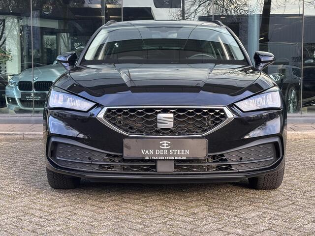 Seat LEON Sportstourer 1.5 eTSI Style Business Intense Elekt. Trekhaak | Stuurwiel verwarming