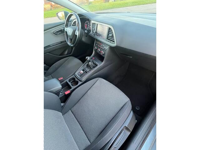 Seat LEON 1.0 EcoTSI 2017 Keyless Cruise Camera Sensoren LED