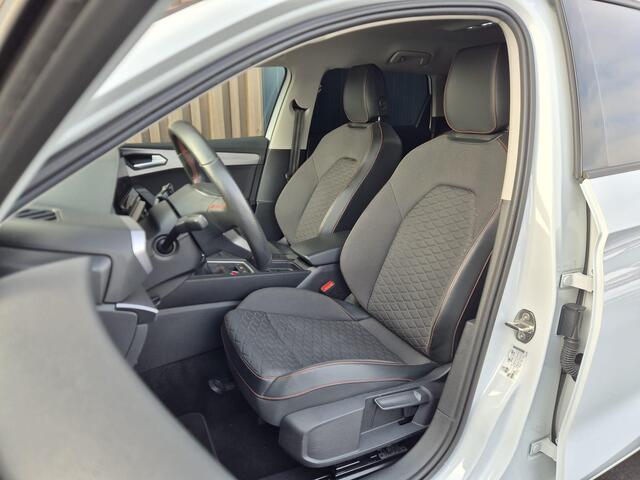 Seat LEON Sportstourer 1.5 TSI FR Launch Edition | Virtual | Keyless | 18'' | Stuur-stoelverw. | Carplay