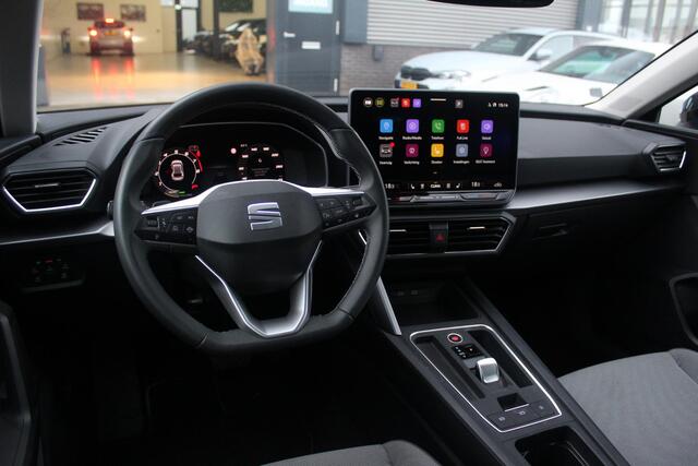 Seat LEON 1.5 eTSI Style Business Intense Automaat | Stoel en Stuur verwarming | Camera | LED